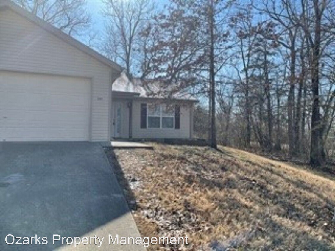 5005 Peach Dr, Merriam Woods, MO 65740 House Rental in Merriam Woods