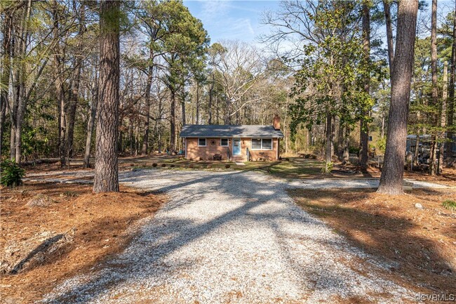 Building Photo - 7602 Beechwood Dr