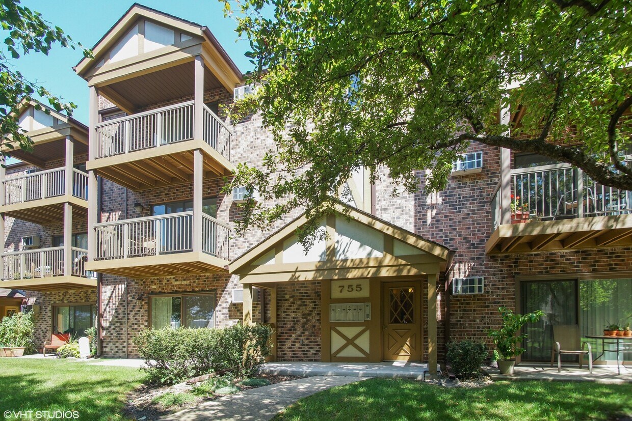 755 S Dwyer Ave Unit E, Arlington Heights, IL 60005 Condo for Rent in