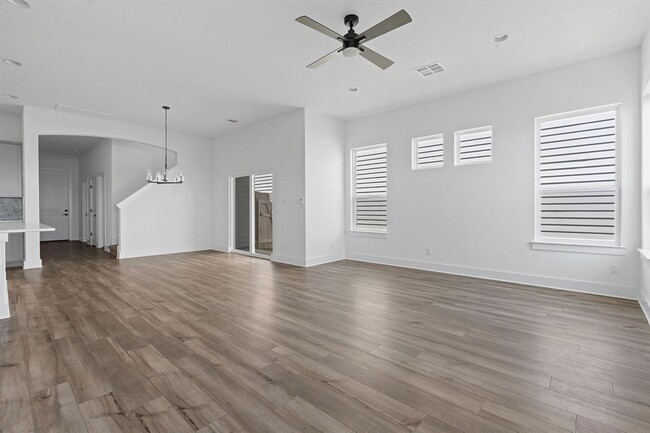 Foto del edificio - 8656 Wellspring Loop