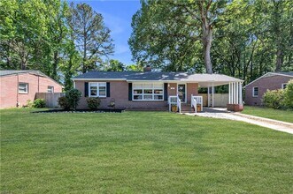 Building Photo - 116 Henry Clay Rd