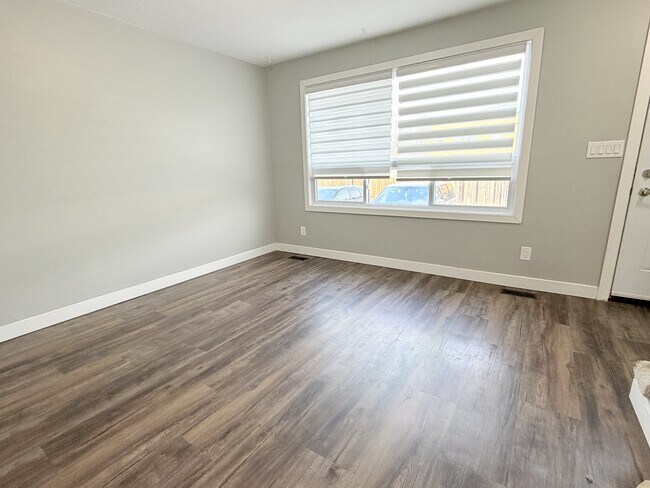 Photo du bâtiment - 225 Queen St