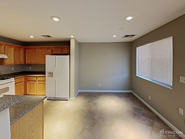 Building Photo - 11909 Fairfax Ridge St