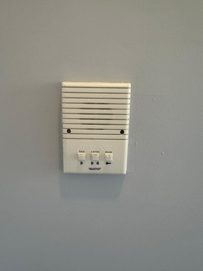 Foto del edificio - 1426 Madison Ave