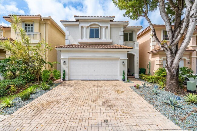 Foto del edificio - 6644 NW 107th Pl