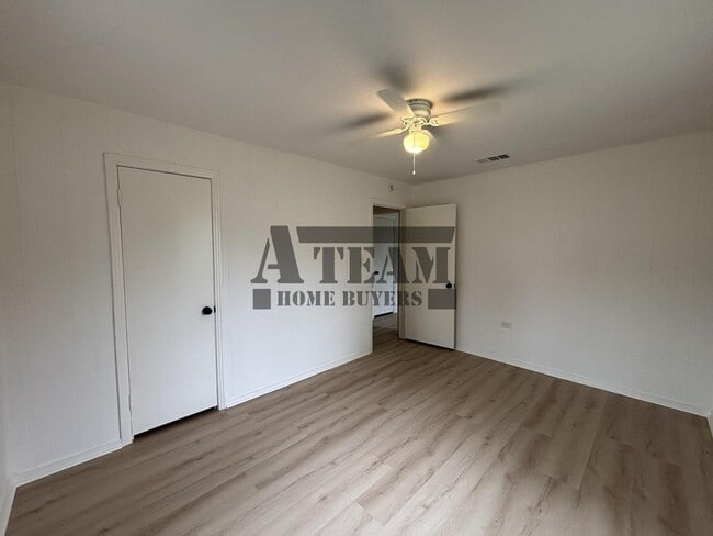 Building Photo - Charming Fully Remodeled 2 Bedroom 1 Bath Athens