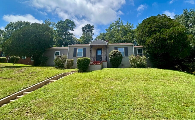 Building Photo - 1679 Lisbon Dr SW