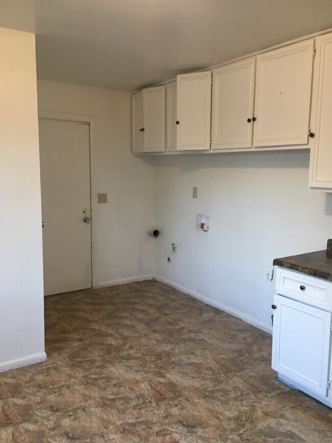 Foto del edificio - 2812 Larwill Ct