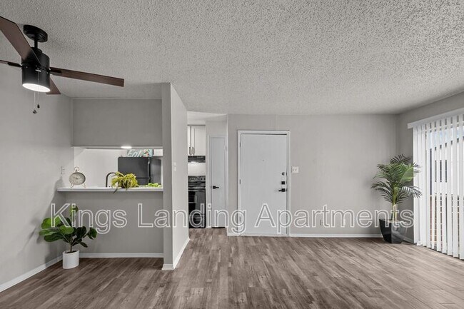 Foto del edificio - 304 C Kings Way Dr