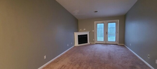 Building Photo - 1236 Longpoint Dr