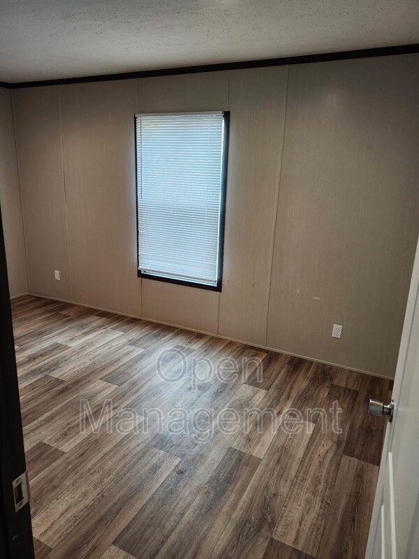 Foto del edificio - 2978 Sunlake Dr