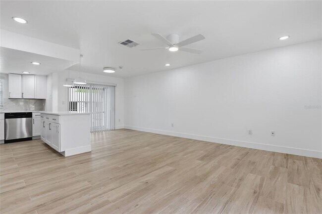 Foto del edificio - 4460 Oakley St