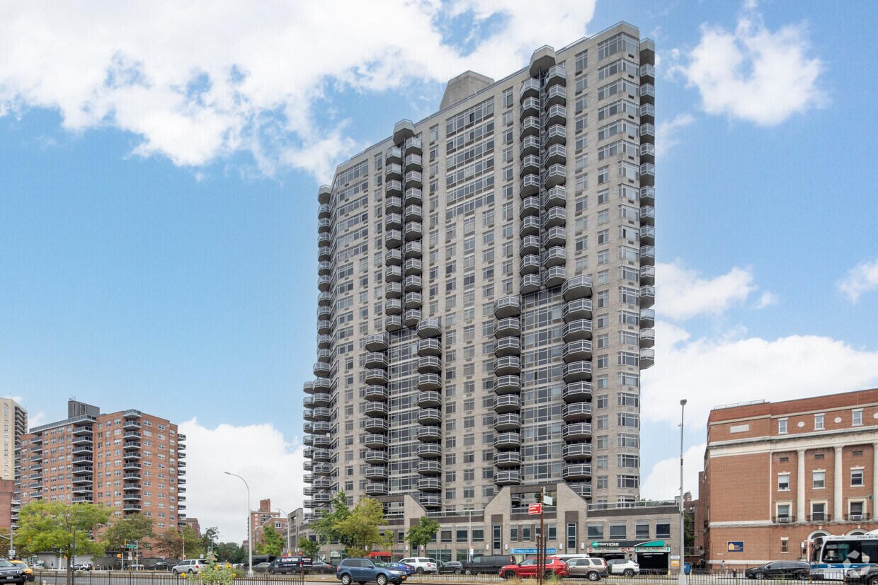 The Pinnacle Apartments in Forest Hills, NY