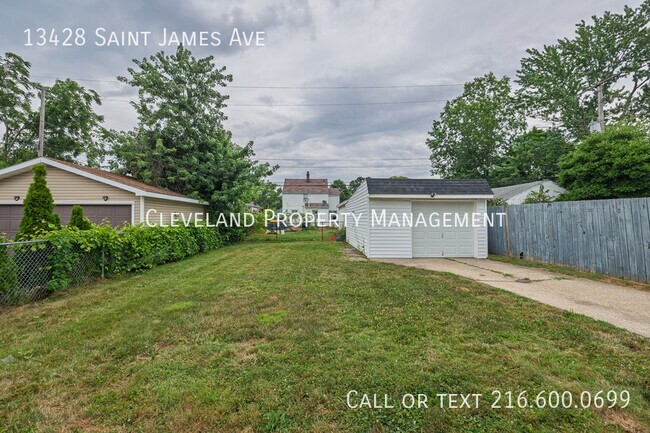 Foto del edificio - 13428 St James Ave