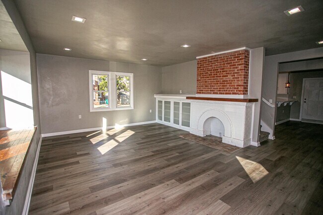 Foto del edificio - 1329 NW 19th St