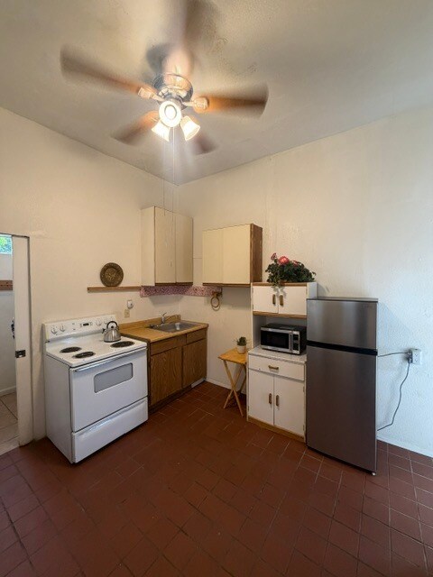 Foto del edificio - 909 4th St