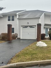 Building Photo - 1 Upperbrook Ct