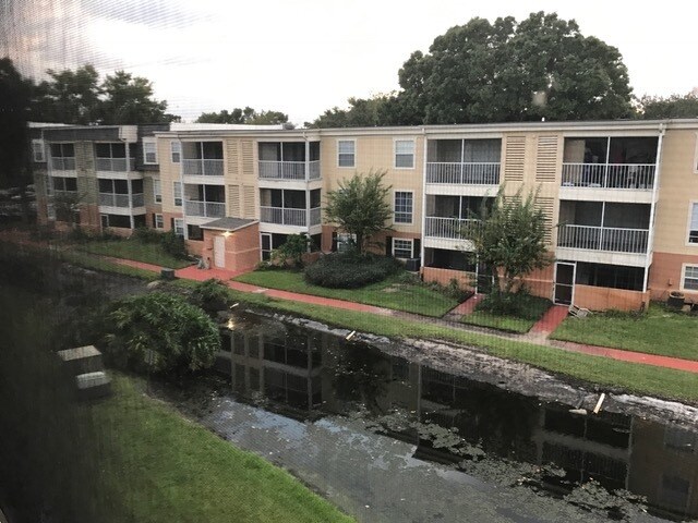 Foto del edificio - 2/2 Condo Available Now!