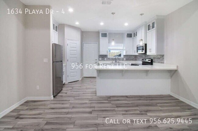 Foto del edificio - 1634 Playa Dr