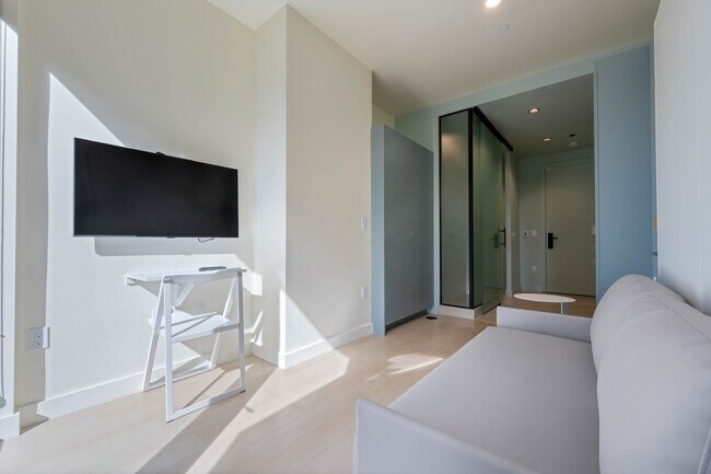 Foto del edificio - 6401 Wilshire Blvd