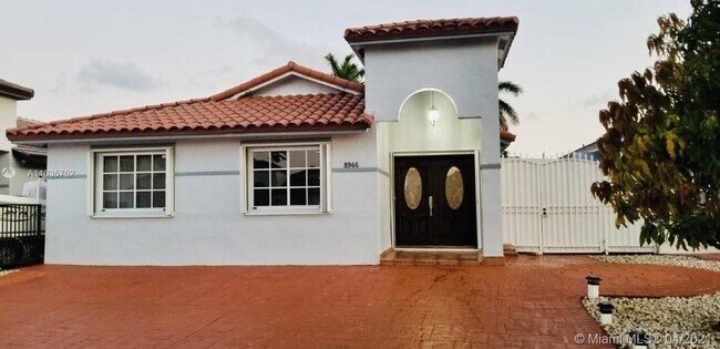 Building Photo - 8966 NW 112th St