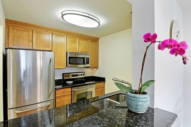 Foto del edificio - 514 142nd Ave SE