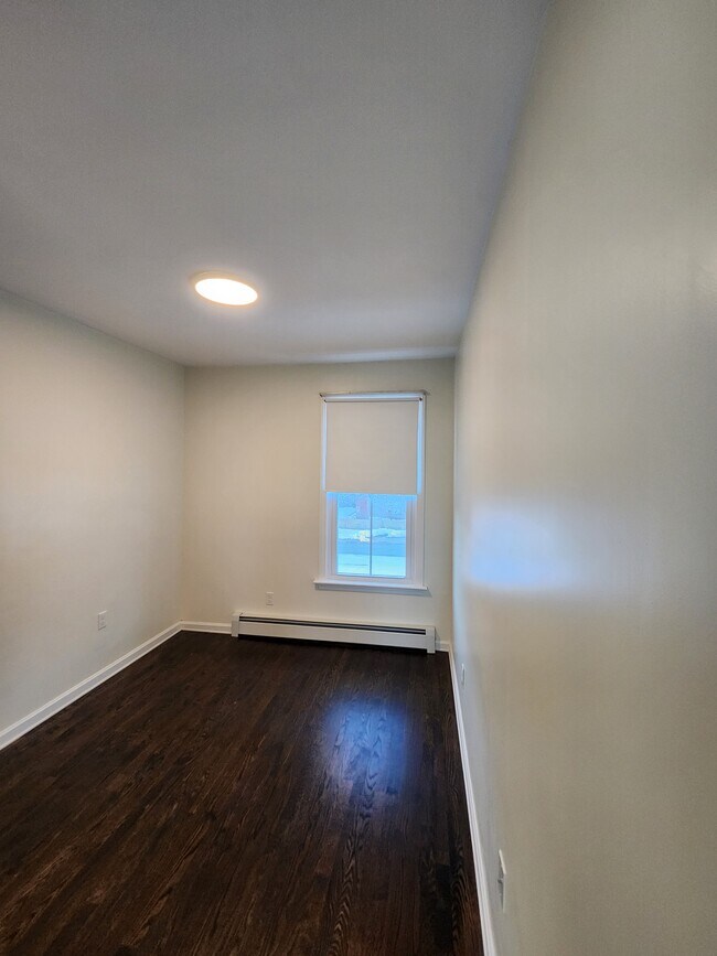 Bedroom 2 - 66 Preston Ave