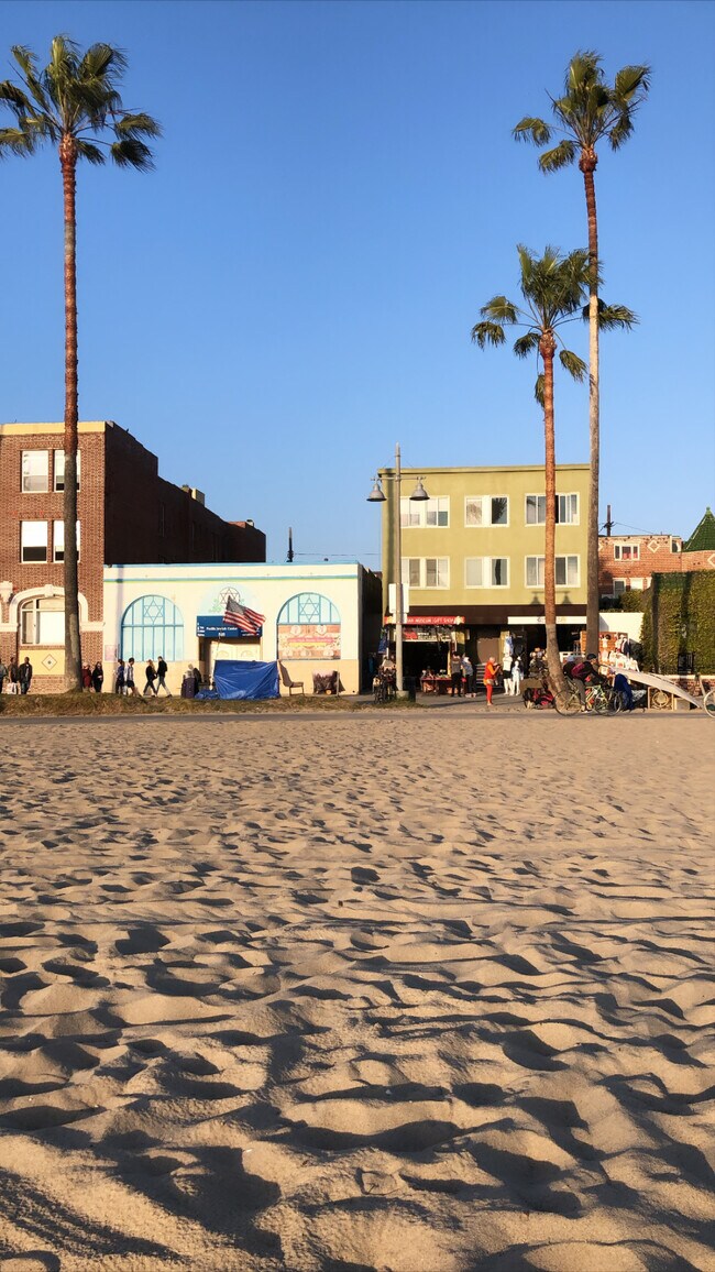 Foto del edificio - 511 Ocean Front Walk