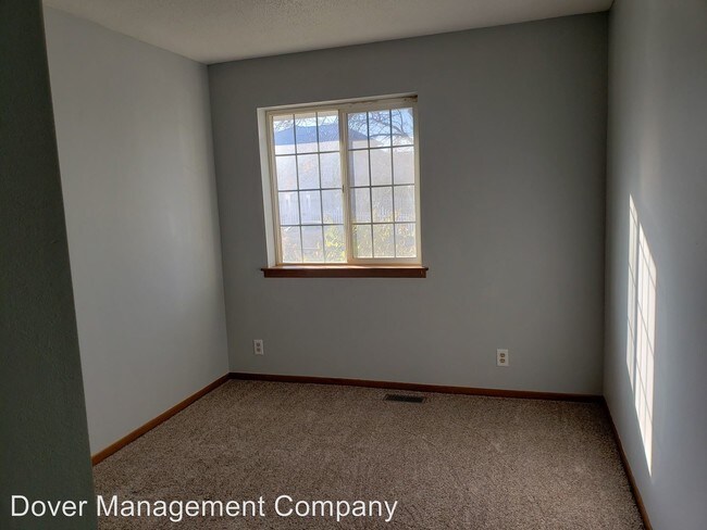 Building Photo - 4 br, 2 bath House - 707 Forest Drive