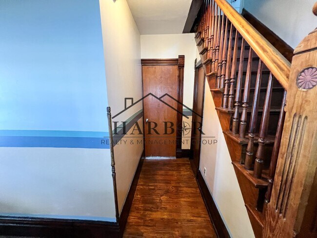Foto del edificio - 527 Boone St