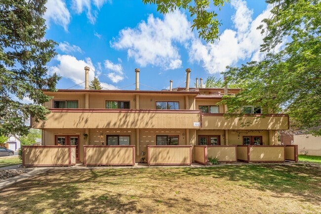 Building Photo - Grove Street Apartments