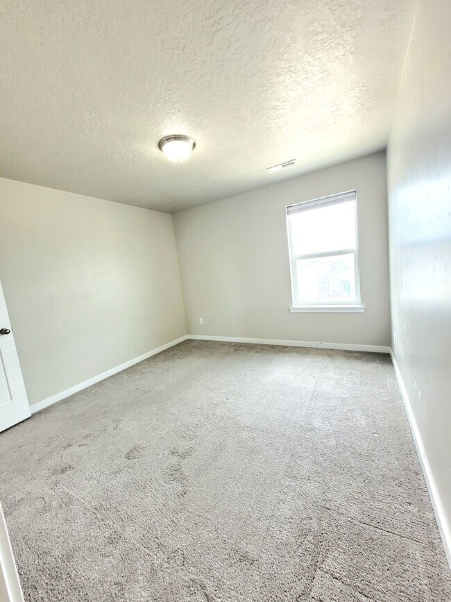 Foto del edificio - Beautiful 4 bedroom Nampa home