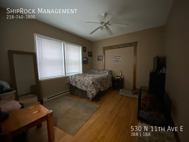 Foto del edificio - 530 N 11th Ave E