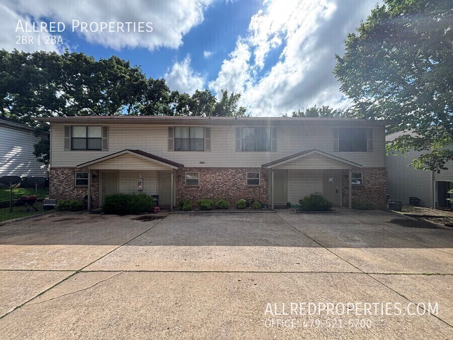 Foto principal - 2481 N Brophy Ave