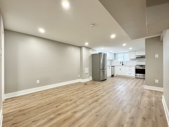 Building Photo - 53 Martin Rd