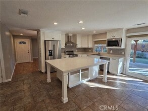 Building Photo - 1608 Independence Ave