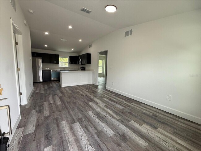 Foto del edificio - 14 Locust Rad