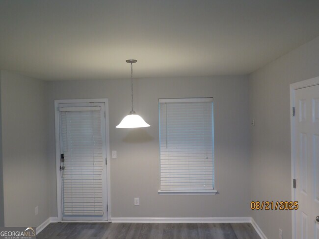 Building Photo - 2510 Wrangler Dr