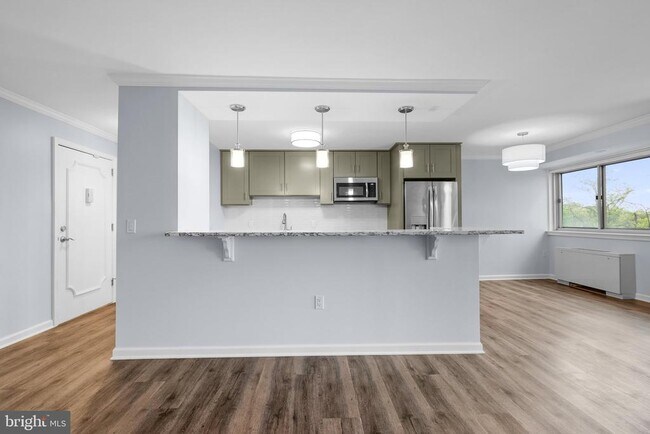 Building Photo - 2500 N Van Dorn St