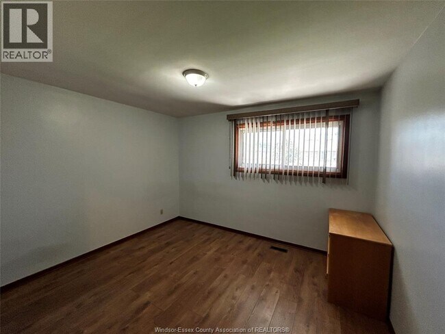 Photo du bâtiment - 1535 St Patricks Ave