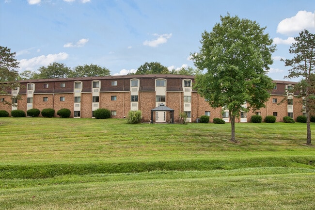 Building Photo - Mapleview Terrace Apartments