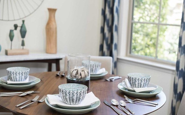 Avalon Oak Creek Apartments Agoura Hills Ca Apartments Com