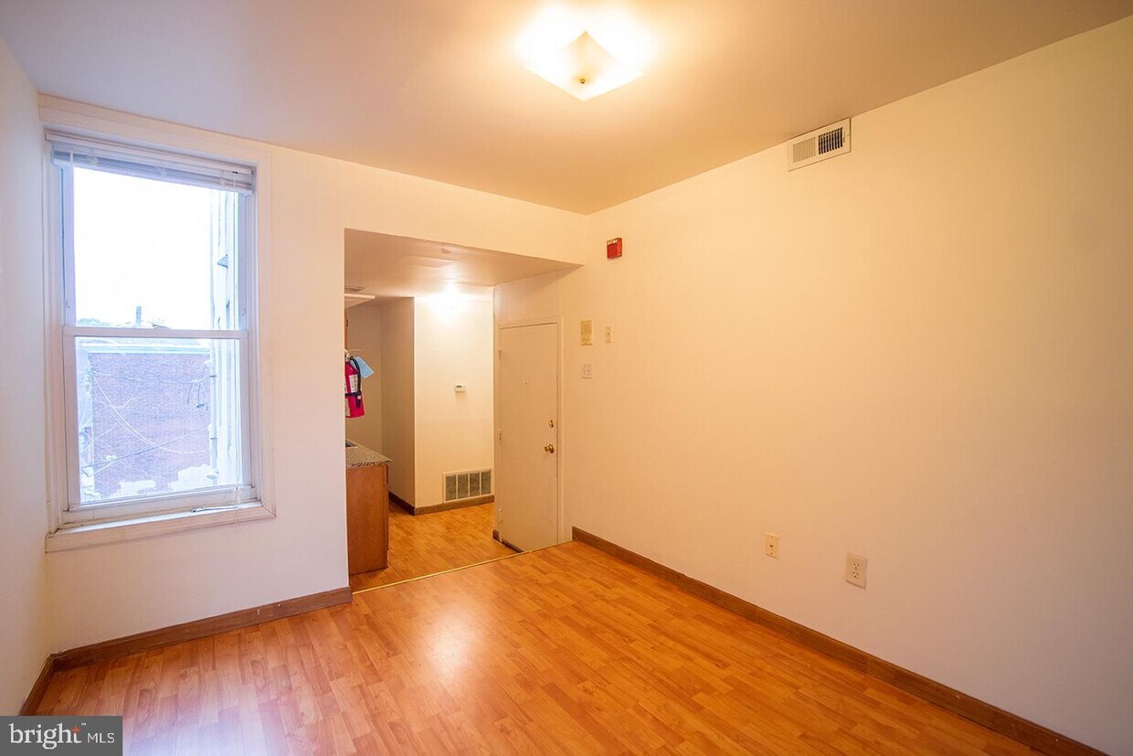 503 N 40th St Unit 2ND FLOOR, Philadelphia, PA 19104 Apartment for