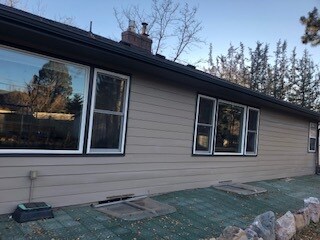 Building Photo - 2132 Crestview Dr