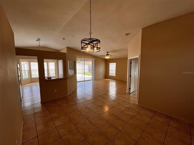 Building Photo - 7241 Mauna Loa Blvd