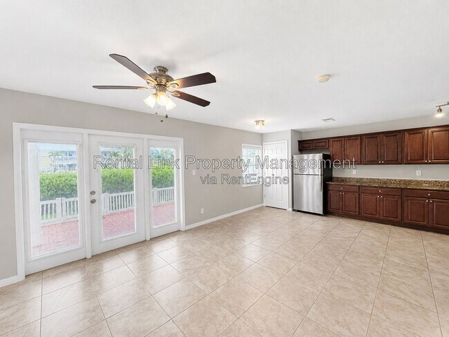 Foto del edificio - 4728 Beach Dr SE