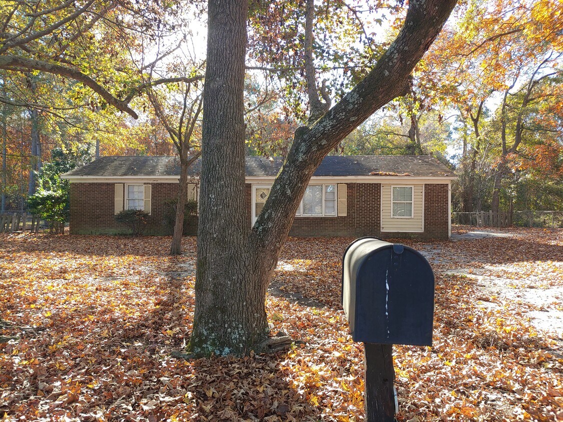 330 Brentwood Dr, Dudley, NC 28333 House Rental in Dudley, NC