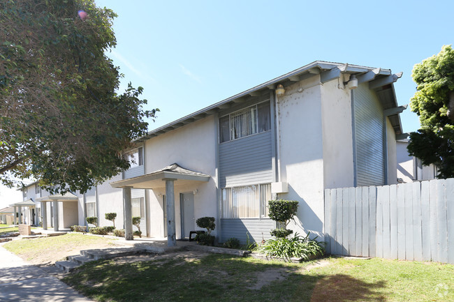 Building Photo - Terrace Ave  Apartments