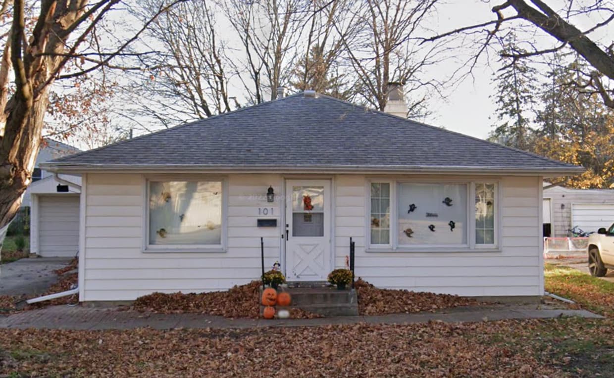 Primary Photo - Spacious 3-Bedroom Home with Oversized Gar...