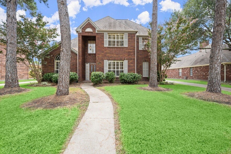 Primary Photo - 12315 New Hampton Dr